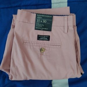 Banana Republic Summer Weight Aiden Chino 31x30